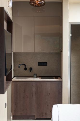 purnaricentertoroni_no101_00011